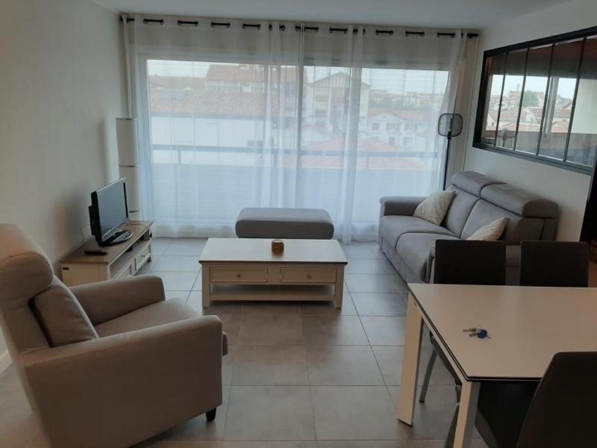 Appartement T3 Renove A 10 Min Du Centre-Ville Avec Balcon, Garage Et Wifi A Saint-Jean-De-Luz - Fr-1-239-584 Exteriör bild