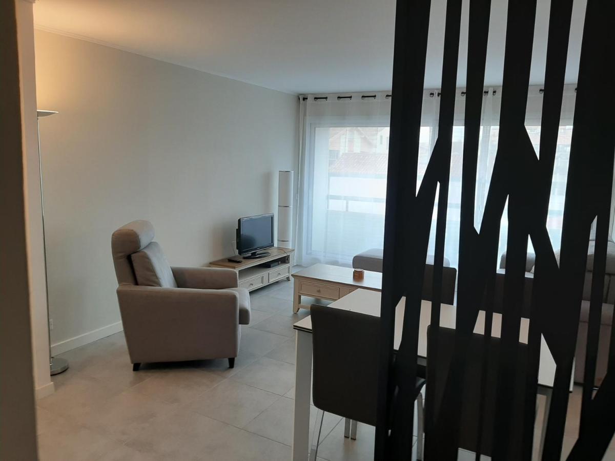 Appartement T3 Renove A 10 Min Du Centre-Ville Avec Balcon, Garage Et Wifi A Saint-Jean-De-Luz - Fr-1-239-584 Exteriör bild